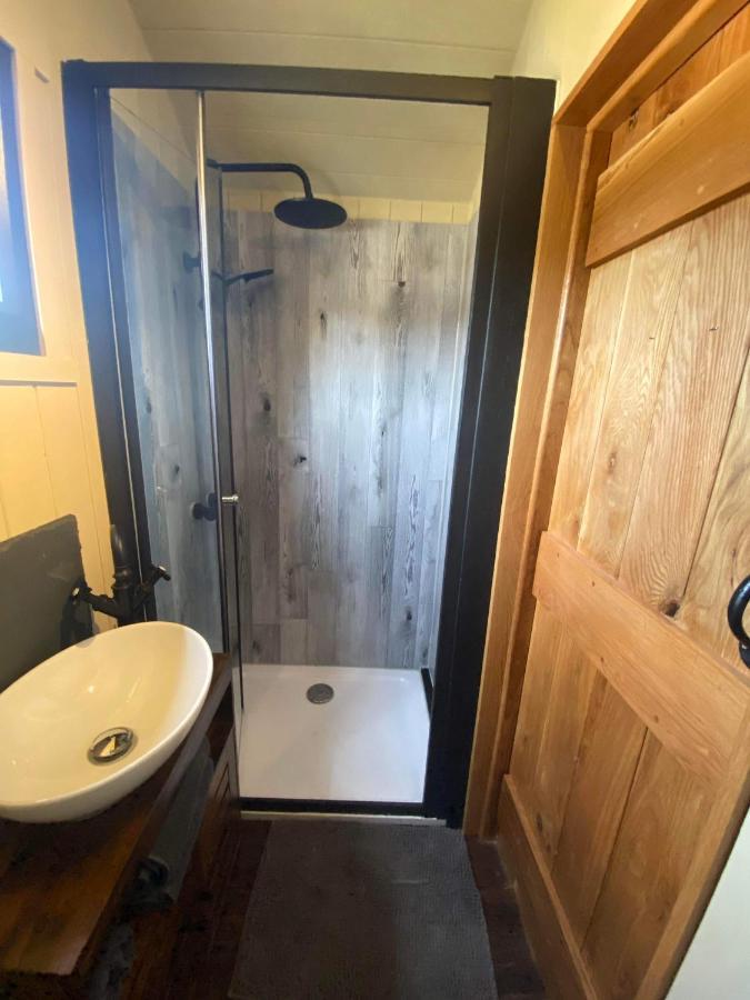 ローンソン Roosters Retreatヴィラ エクステリア 写真